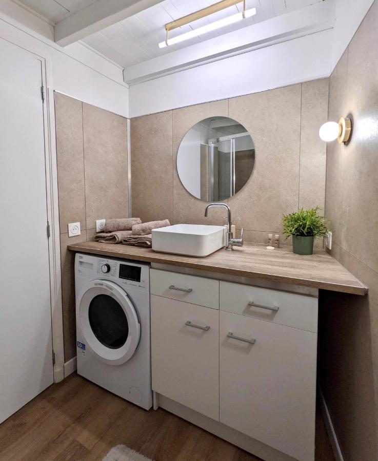 Joli Appartement De Charme Renove En Centre Ville Aubenas Zewnętrze zdjęcie