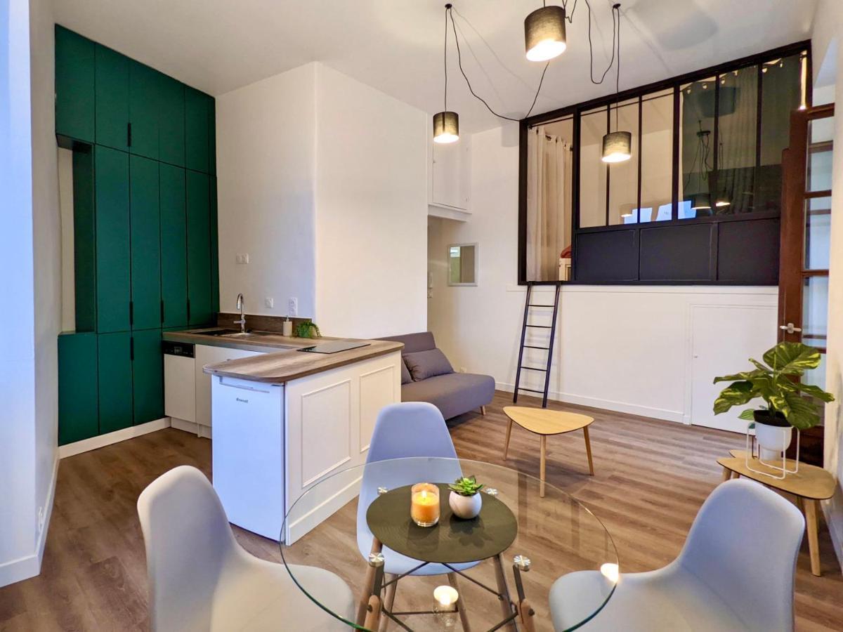 Joli Appartement De Charme Renove En Centre Ville Aubenas Zewnętrze zdjęcie